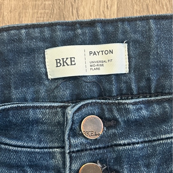 Women’s BKE Peyton 30R - Picture 2 of 7